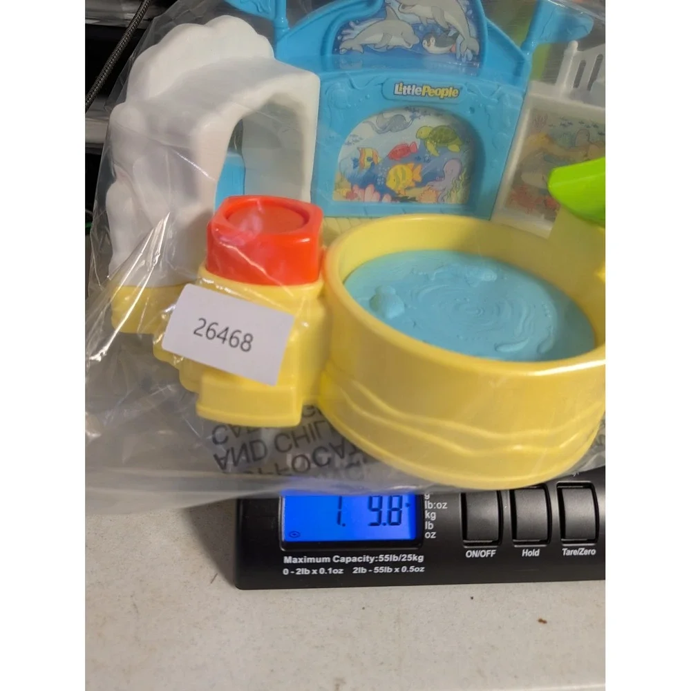 Fisher Price Little People Aquarium BGC32 Yellow‎ Blue Slide Pool 2013